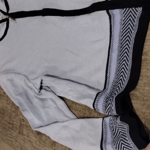 St John Sport cardigan - Picture 3 of 7